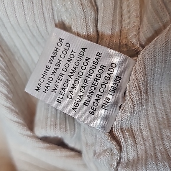 BETTER BE TAN SHORT SLEEVE RIBBED CINCHED CROP TOP - Picture 10 of 10